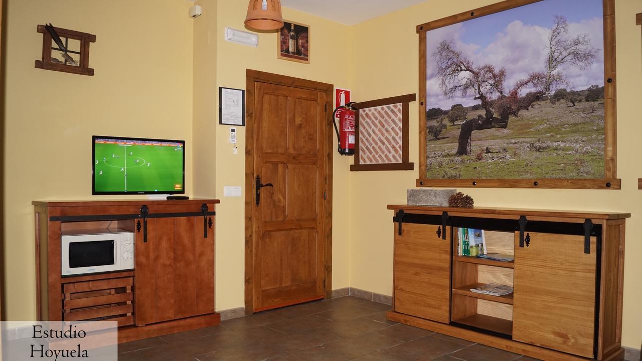 Apartamentos Estrellas De Monfraguee Torrejón el Rubio Exteriér fotografie